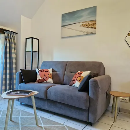 Apartment Nid Cosy Avec Piscine Bonnemain